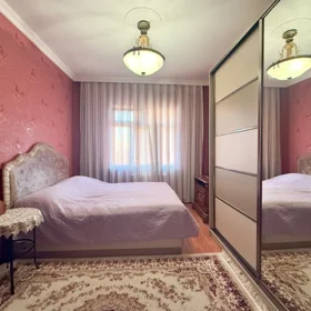 In Baku 70.0 m² apartment is for rent - Image 9