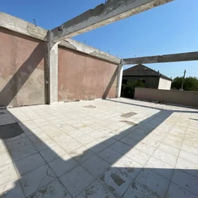 In nan 250.0 m² house with 5.0 rooms is for sale - Image 8