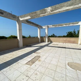 In nan 250.0 m² house with 5.0 rooms is for sale - Image 9
