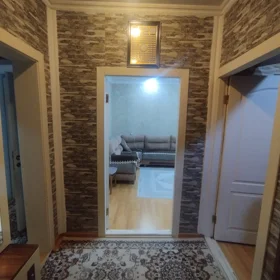 In Sumgayit 80.0 m² apartment is for sale - Image 5