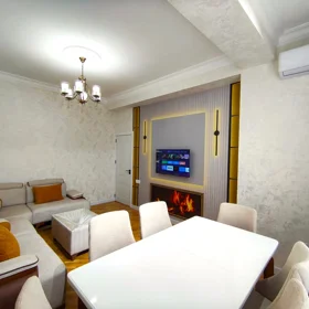 In Baku 75.0 m² apartment is for sale - Image 3