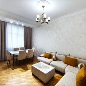 In Baku 75.0 m² apartment is for sale - Image 4