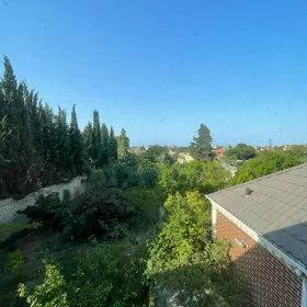 In nan 250.0 m² house with 6.0 rooms is for sale - Image 3