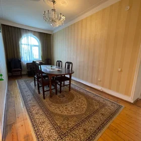 In nan 250.0 m² house with 6.0 rooms is for sale - Image 7