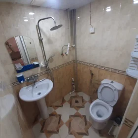 In Khirdalan 52.0 m² apartment is for rent - Image 5