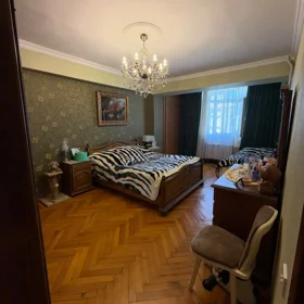 In Baku 90.0 m² apartment is for sale - Image 5