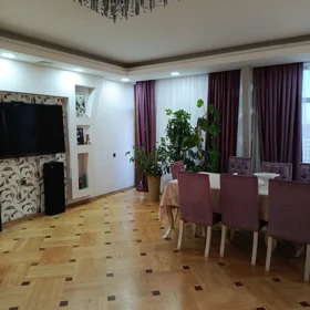 In Baku 290.0 m² apartment is for rent - Image 4