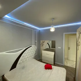 In Baku 80.0 m² apartment is for rent - Image 9