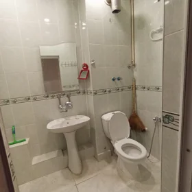 In Baku 85.0 m² apartment is for sale - Image 8