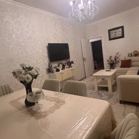 In Khirdalan 80.0 m² house with 3.0 rooms is for sale - Image 6