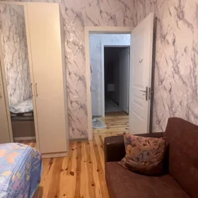 In Khirdalan 80.0 m² house with 3.0 rooms is for sale - Image 9