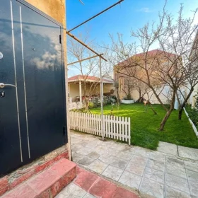In nan 200.0 m² house with 4.0 rooms is for sale - Image 5
