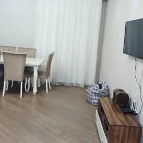 In Baku 150.0 m² apartment is for sale - Image 2