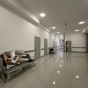 In Baku 2000.0 m² commercial is for rent - Image 2