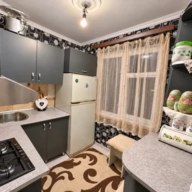In Baku 70.0 m² apartment is for sale - Image 4