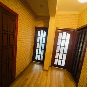 In Baku 80.0 m² apartment is for rent - Image 8