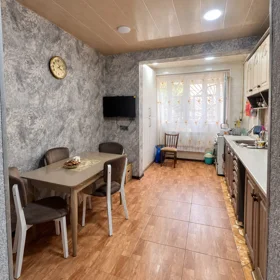 In Baku 75.0 m² apartment is for sale - Image 2