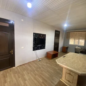 In Sabunçu rayonu 400.0 m² house with 4.0 rooms is for sale - Image 2