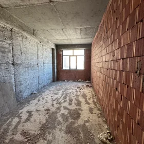 In Baku 191.0 m² apartment is for sale - Image 5