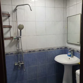 In Baku 75.0 m² apartment is for sale - Image 6