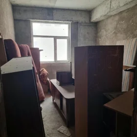 In Baku 70.0 m² apartment is for sale - Image 5