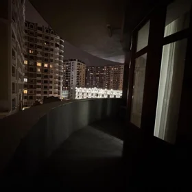 In Baku 147.0 m² apartment is for rent - Image 9