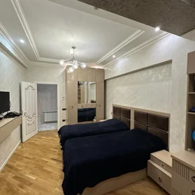In Baku 124.0 m² apartment is for sale - Image 6