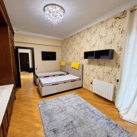 In Baku 150.0 m² apartment is for rent - Image 10