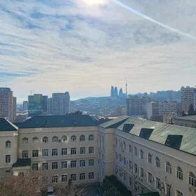 In Baku 186.0 m² apartment is for sale - Image 3