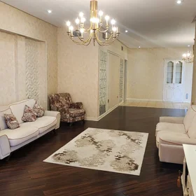 In Baku 186.0 m² apartment is for sale - Image 5