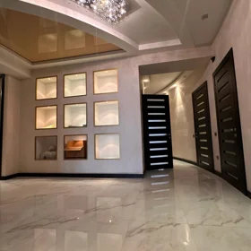 In Baku 200.0 m² apartment is for sale - Image 8