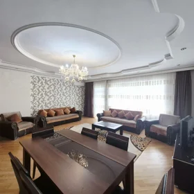 In Baku 153.0 m² apartment is for sale - Image 4