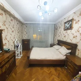 In Baku 90.0 m² apartment is for sale - Image 4