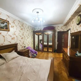 In Baku 90.0 m² apartment is for sale - Image 5