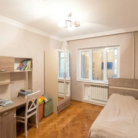 In Baku 90.0 m² apartment is for sale - Image 6