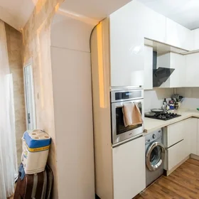 In Baku 90.0 m² apartment is for sale - Image 9