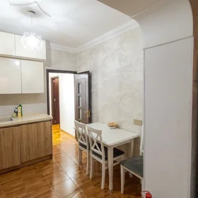 In Baku 90.0 m² apartment is for sale - Image 10