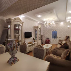 In Baku 100.0 m² apartment is for sale - Image 3