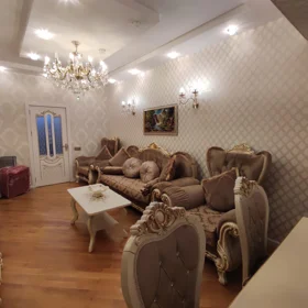 In Baku 100.0 m² apartment is for sale - Image 4