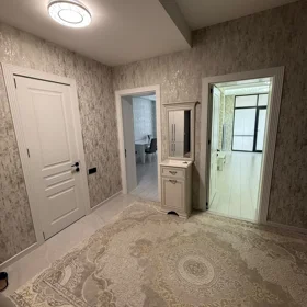 In Baku 70.0 m² apartment is for rent - Image 3