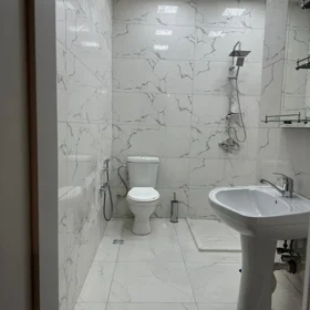 In Baku 100.0 m² apartment is for rent - Image 2