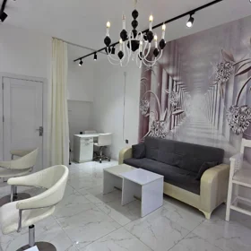In Baku 35.0 m² commercial is for sale - Image 4