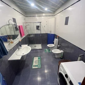 In Baku 165.0 m² apartment is for rent - Image 8