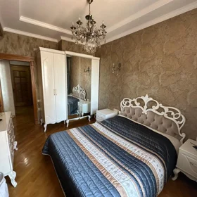 In Baku nan m² apartment is for sale - Image 8
