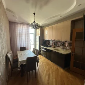 In Baku nan m² apartment is for sale - Image 10