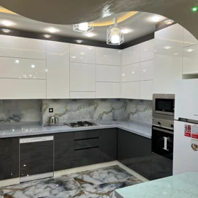 In Baku 125.0 m² apartment is for rent - Image 10