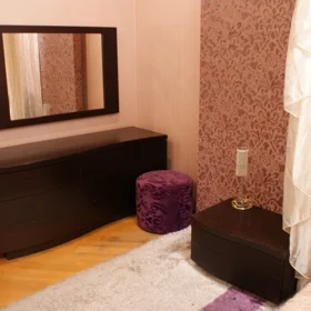 In Baku 230.0 m² apartment is for rent - Image 7