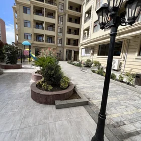 In Baku 85.0 m² apartment is for sale - Image 3