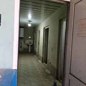In Baku 850.0 m² commercial is for rent - Image 2