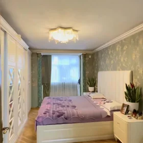 In Baku 135.0 m² apartment is for sale - Image 10